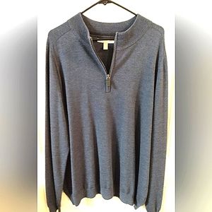 Men's pullover long sleeve shirt